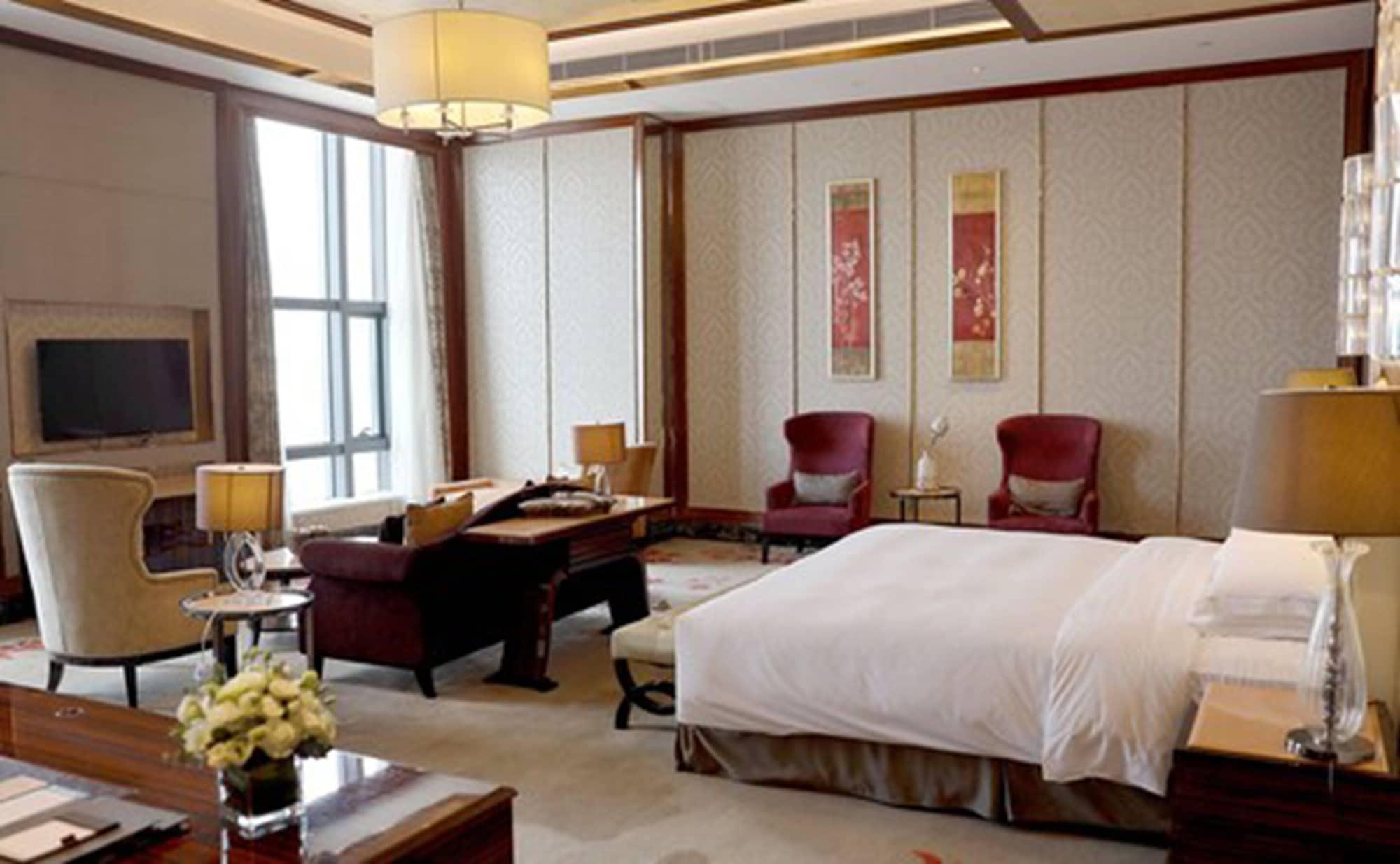 ฮิลตัน จงซาน ดาวน์ทาวน์ Hotel ภายนอก รูปภาพ