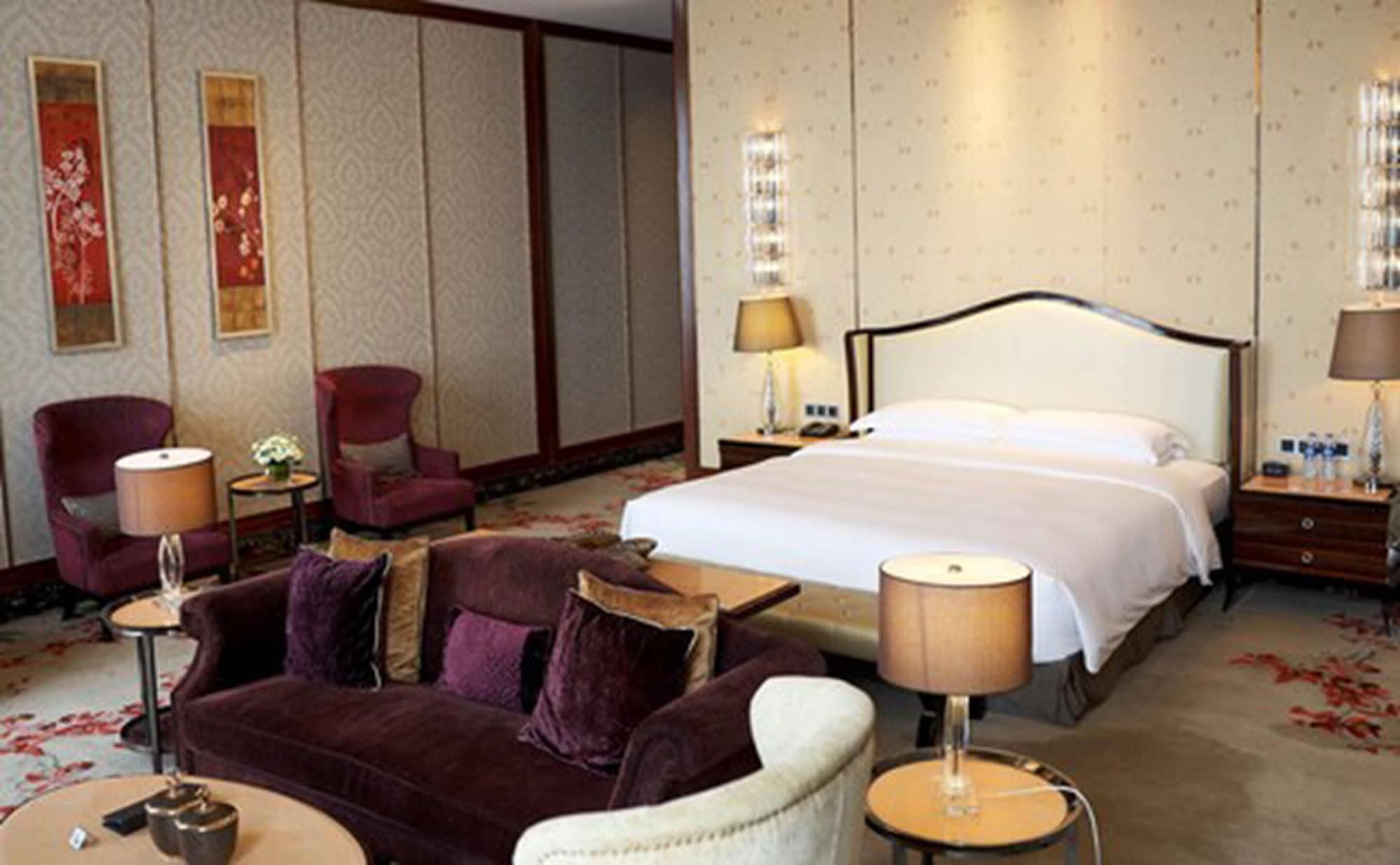 ฮิลตัน จงซาน ดาวน์ทาวน์ Hotel ภายนอก รูปภาพ