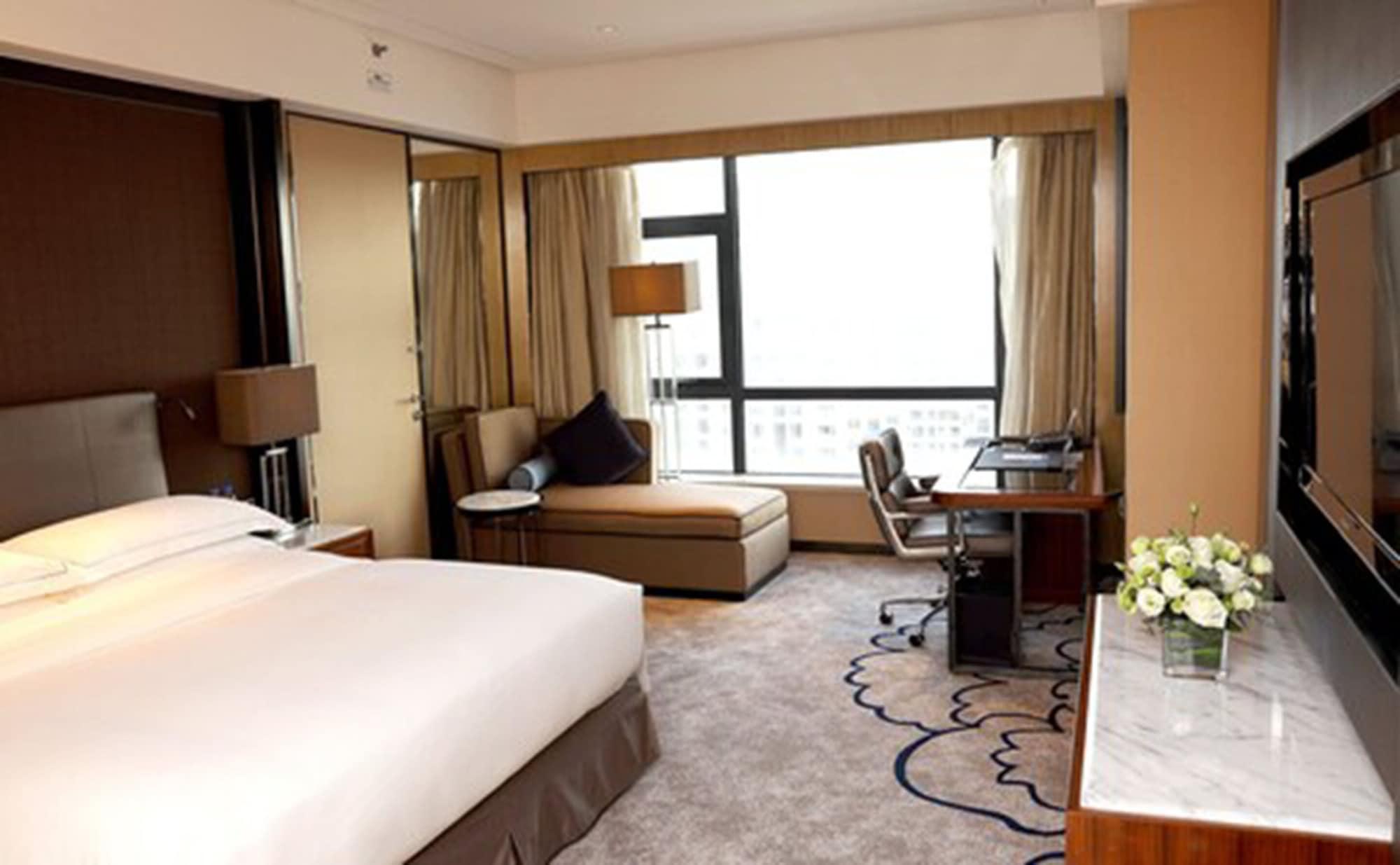 ฮิลตัน จงซาน ดาวน์ทาวน์ Hotel ภายนอก รูปภาพ