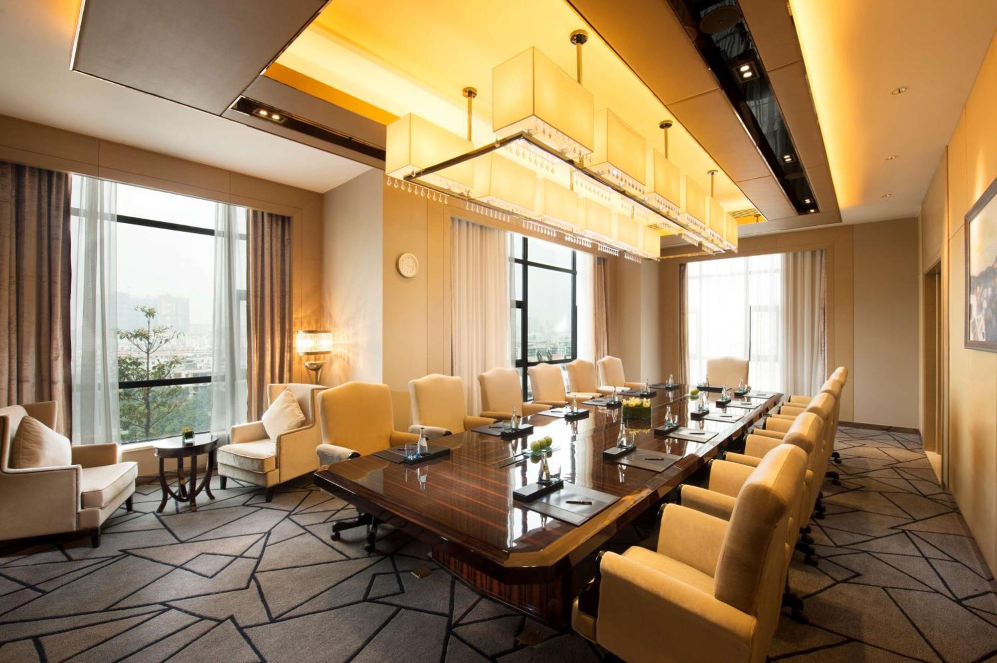 ฮิลตัน จงซาน ดาวน์ทาวน์ Hotel ภายนอก รูปภาพ